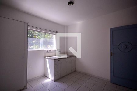 Casa à venda com 100m², 2 quartos e 1 vaga Casa à venda com 100m², 2 quartos e 1 vagaCozinha