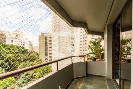 Apartamento à venda com 240m², 4 quartos e 3 vagasSala - Varanda