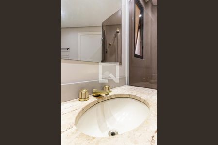 Apartamento à venda com 240m², 4 quartos e 3 vagasSuíte 2 - Banheiro 2 - Pia