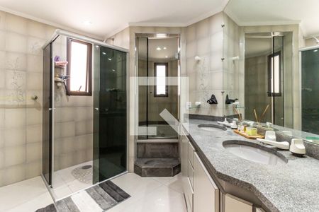 Apartamento à venda com 240m², 4 quartos e 3 vagasSuíte 1 - Banheiro 1