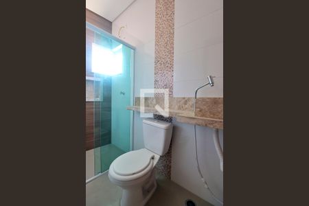 Casa à venda com 90m², 2 quartos e 1 vagaSuíte 1 - Banheiro