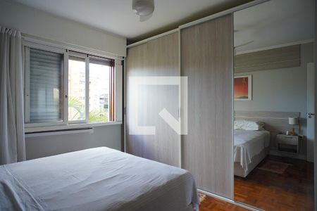 Quarto 1 de apartamento à venda com 2 quartos, 67m² em Jardim Lindóia, Porto Alegre