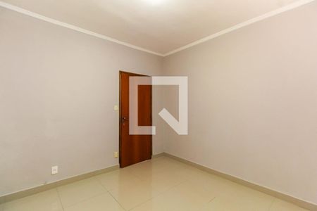 Quarto 1 de casa de condomínio para alugar com 2 quartos, 50m² em Vila Bertioga, São Paulo