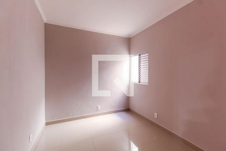 Quarto 2 de casa de condomínio para alugar com 2 quartos, 50m² em Vila Bertioga, São Paulo