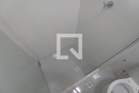 Banheiro Social de kitnet/studio para alugar com 1 quarto, 34m² em Ribeirânia, Ribeirão Preto