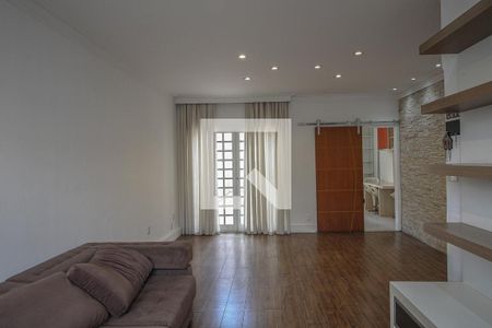 Sala de casa à venda com 3 quartos, 250m² em Vila Mariana, São Paulo
