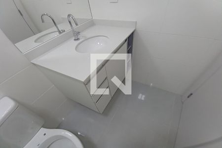Banheiro Social de kitnet/studio para alugar com 1 quarto, 34m² em Ribeirânia, Ribeirão Preto