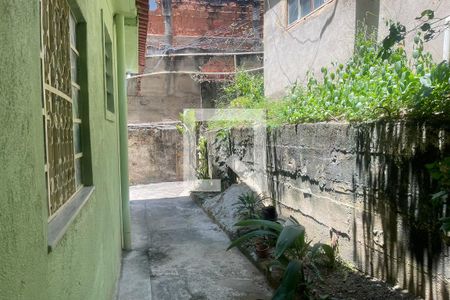 Casa para alugar com 60m², 2 quartos e sem vaga Casa para alugar com 60m², 2 quartos e sem vagaVaranda