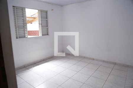 Quarto 1-Casa 1 de casa à venda com 5 quartos, 216m² em Vila Mangalot, São Paulo