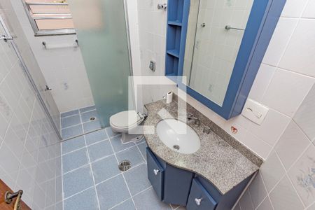 Banheiro de apartamento à venda com 1 quarto, 48m² em Liberdade, São Paulo