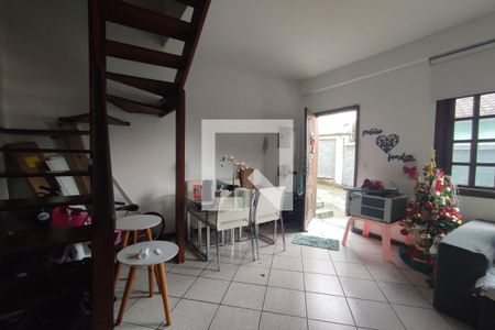 1º Pav - Sala de casa de condomínio à venda com 2 quartos, 60m² em Tanque, Rio de Janeiro