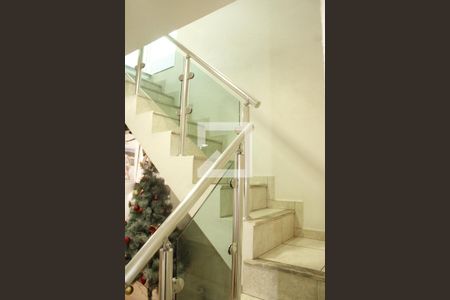 Escada de apartamento à venda com 3 quartos, 144m² em Alvorada, Contagem