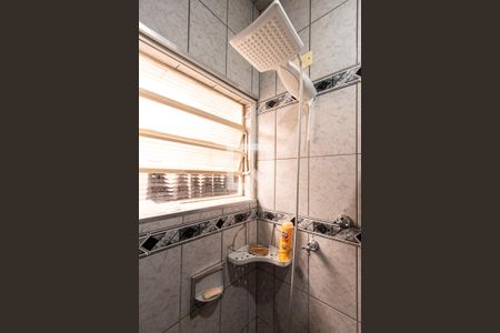 Casa para alugar com 330m², 4 quartos e 2 vagasBanheiro Social