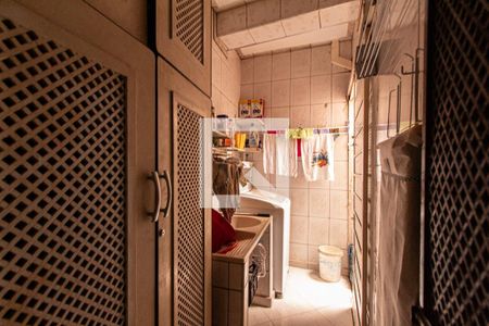 Casa para alugar com 330m², 4 quartos e 2 vagasÁrea de Serviço 2