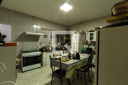 Casa para alugar com 330m², 4 quartos e 2 vagasCozinha 2