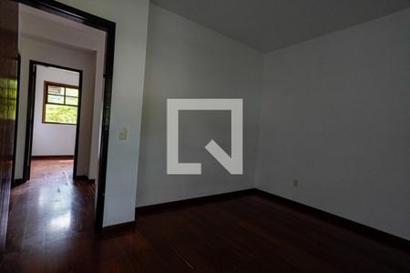 Quarto 2 de casa à venda com 3 quartos, 360m² em Itaipu, Niterói