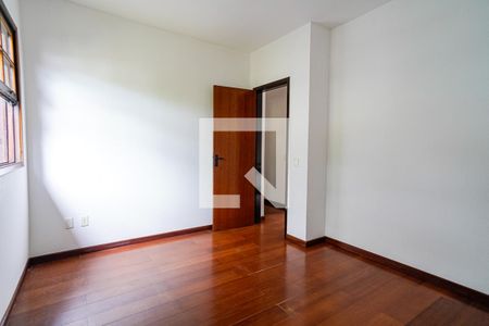 Quarto 2 de casa à venda com 3 quartos, 360m² em Itaipu, Niterói