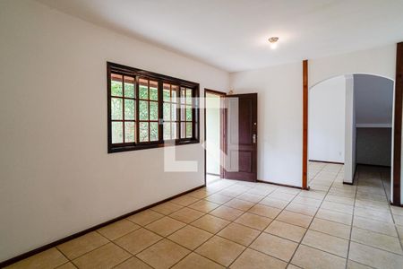 Sala de casa à venda com 3 quartos, 360m² em Itaipu, Niterói