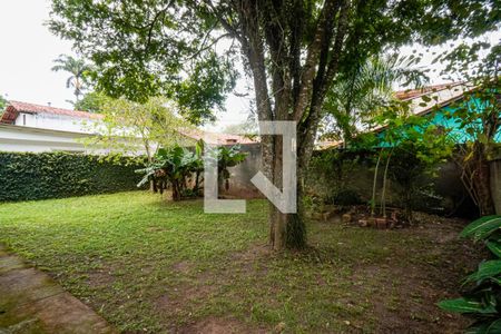 fundos de casa à venda com 3 quartos, 360m² em Itaipu, Niterói