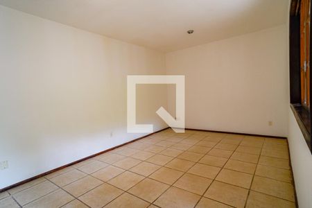 Casa à venda com 3 quartos, 360m² em Itaipu, Niterói