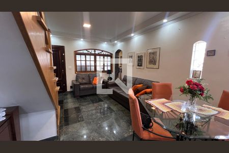 Sala de casa à venda com 3 quartos, 150m² em Vila Madalena, São Paulo