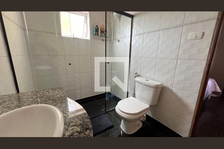 Casa à venda com 150m², 3 quartos e 2 vagas Casa à venda com 150m², 3 quartos e 2 vagasBanheiro da Suíte