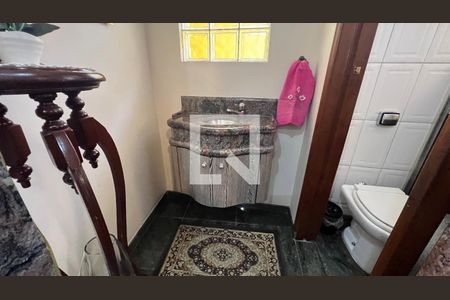 Casa à venda com 150m², 3 quartos e 2 vagas Casa à venda com 150m², 3 quartos e 2 vagasLavabo