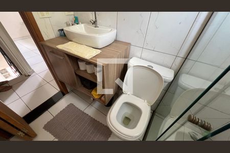 Casa à venda com 150m², 3 quartos e 2 vagas Casa à venda com 150m², 3 quartos e 2 vagasBanheiro da Suíte 2