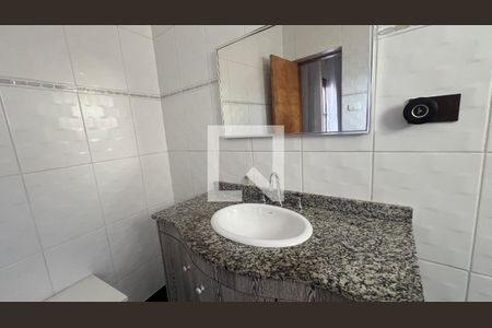 Casa à venda com 150m², 3 quartos e 2 vagas Casa à venda com 150m², 3 quartos e 2 vagasBanheiro da Suíte