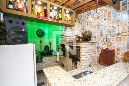 Casa à venda com 230m², 4 quartos e 2 vagas Casa à venda com 230m², 4 quartos e 2 vagasEspaço Gourmet