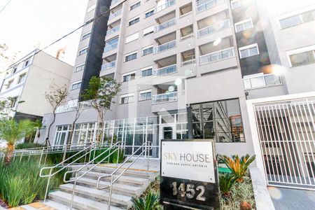Apartamento para alugar com 72m², 2 quartos e 1 vaga Apartamento para alugar com 72m², 2 quartos e 1 vagaFachada