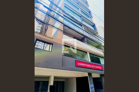 Studio para alugar com 25m², 1 quarto e sem vaga Studio para alugar com 25m², 1 quarto e sem vagaFachada