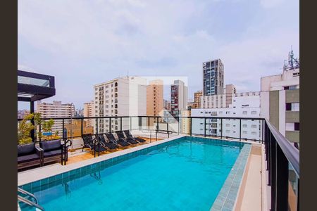 Studio para alugar com 25m², 1 quarto e sem vaga Studio para alugar com 25m², 1 quarto e sem vagaÁrea Comum - Piscina