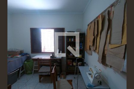 Casa à venda com 170m², 5 quartos e 2 vagasQuarto 03