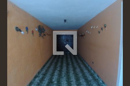 Casa à venda com 170m², 5 quartos e 2 vagasentrada da garagem 