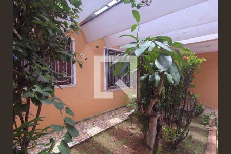 Casa à venda com 170m², 5 quartos e 2 vagasFrente da casa 