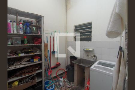 Casa à venda com 170m², 5 quartos e 2 vagasÁrea de Serviço