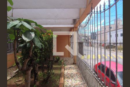 Casa à venda com 170m², 5 quartos e 2 vagasFrente da casa 