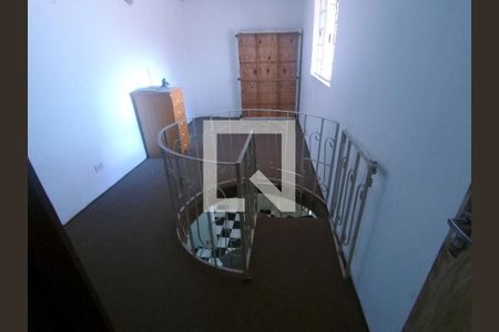 Casa à venda com 170m², 5 quartos e 2 vagasQuarto 01 