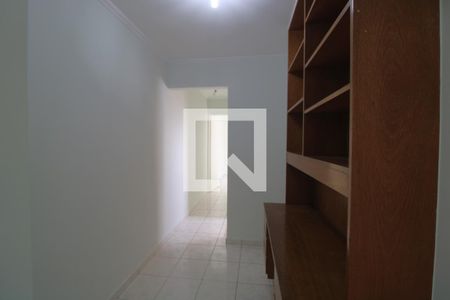 Casa à venda com 120m², 4 quartos e 2 vagasCorredor