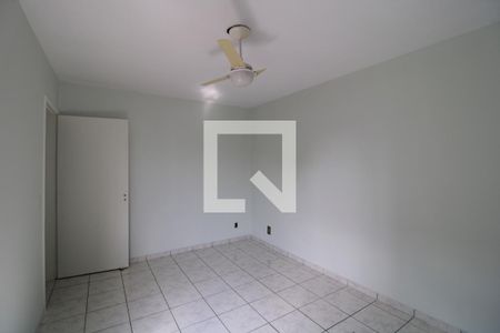 Casa à venda com 120m², 4 quartos e 2 vagasSuíte
