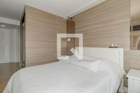 Quarto Suíte de apartamento para alugar com 3 quartos, 165m² em Jardim do Salso, Porto Alegre
