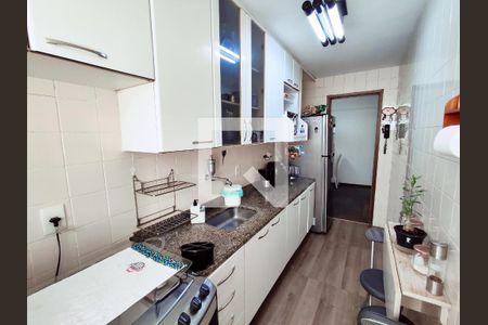 Apartamento à venda com 75m², 2 quartos e 1 vaga Apartamento à venda com 75m², 2 quartos e 1 vagaCozinha