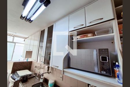 Apartamento à venda com 75m², 2 quartos e 1 vaga Apartamento à venda com 75m², 2 quartos e 1 vagaCozinha - Armários