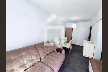 Apartamento à venda com 75m², 2 quartos e 1 vaga Apartamento à venda com 75m², 2 quartos e 1 vagaSala