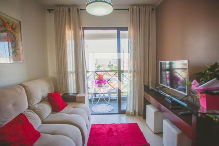 Sala e Estar de apartamento à venda com 3 quartos, 74m² em Chácara Inglesa, São Paulo