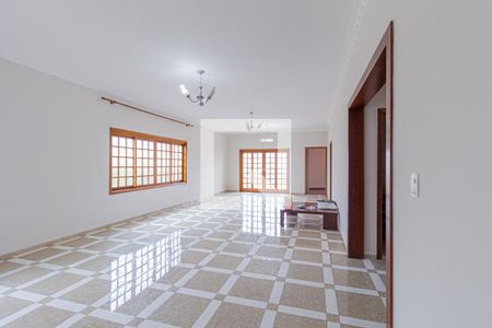 Sala de casa à venda com 6 quartos, 493m² em City Bussocaba, Osasco