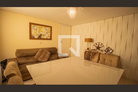 Casa à venda com 108m², 2 quartos e 1 vaga Casa à venda com 108m², 2 quartos e 1 vagaSala de Jantar