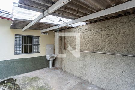 Casa à venda com 80m², 2 quartos e 3 vagasÁrea de serviço e quintal