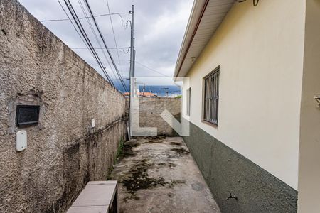 Casa à venda com 80m², 2 quartos e 3 vagasQuintal e garagem
